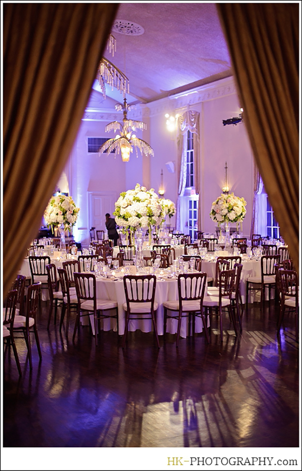 New Haven Lawn Club Wedding Lighting Captured By HK Photography 1