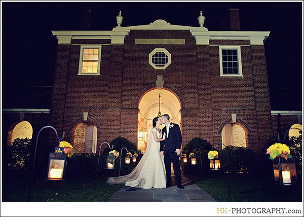 New Haven Lawn Club Wedding Lighting Captured By HK Photography 11