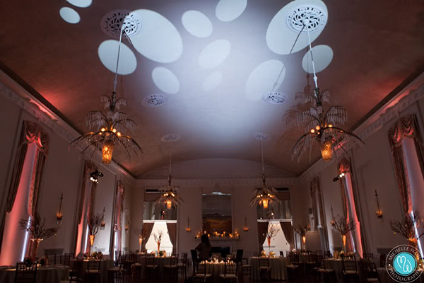 NEW HAVEN LAWN CLUB WEDDING LIGHTING CAPTURED BY MICHELLE WADE PHOTOGRAPHY 7